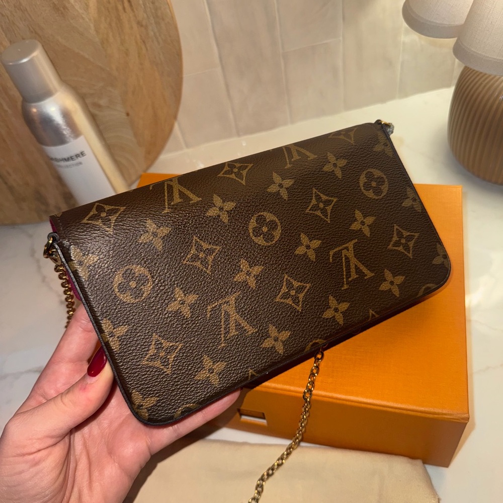 Louis Vuitton Pochette Felicie GM - Picture 6 of 6